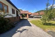Einfamilienhaus mit großem Nebengebäude und Werkstatt – ideal für Bastler in ruhiger Lage!