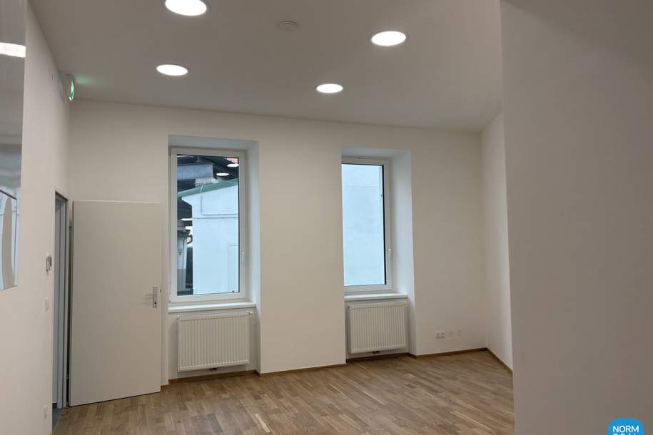 Topsaniertes Büro mit Vorgarten und Garage, Gewerbeobjekt-miete, 908,24,€, 1210 Wien 22., Donaustadt