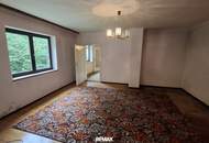 Soisgegend: Sanierungsbedürftiges Wohnhaus mit Nebengebäude