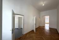 Großzügige 2-Zimmer-Altbauwohnung mit ca. 95 m² - UNBEFRISTET // Spacious 2-Room Period Apartment of approx. 95 m² - UNLIMITED RENT //
