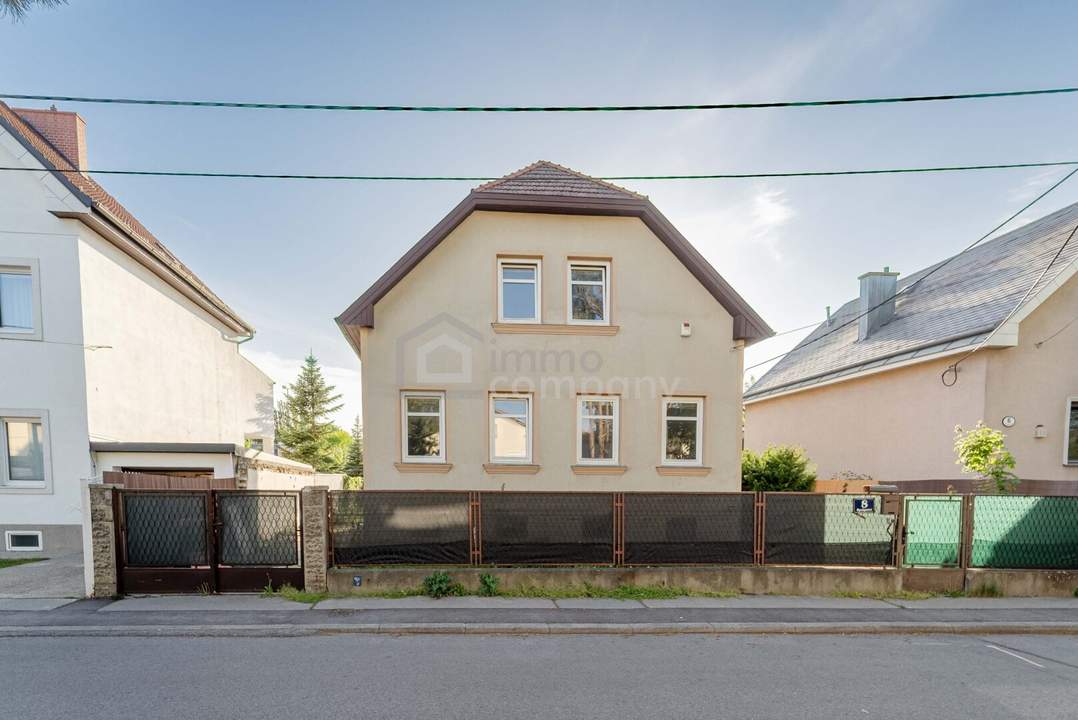Umwerfender Garten mit sanierungsbedürftigem Einfamilienhaus in ruhiger Lage – Ihr Projekt mit Zukunft!
