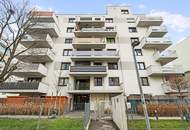 "Dachgeschoss-große Terrasse- Koffer packen-einziehen-vollmöbliert"