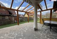 SONNENLAGE - Neuwertiges ca. 160m2 großes Traumhaus mit idyllischem Garten + Terrasse, 2 Garagen & Top-Ausstattung in Ruhelage