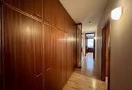 Gepflegte 4-Zimmer-Wohnung in beliebter Lage in St. Peter! Zwei Terrassen, Tiefgaragenplatz, Lift!