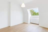 Frisch sanierte Dachgeschosswohnung mit Terrasse – ideal für Singles oder Paare