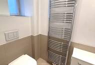 Altbaujuwel! Wunderschöne 4-Zimmer Wohnung mit Loggia, Balkon + 2 Bädern!