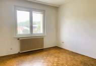 Freistehender Bungalow auf großem Grundstück!