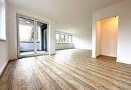 "Wohnung mit Balkon und Parkplatz"
