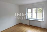 MARIATROST SANIERTE HELLE 2-ZIMMER WHG MIT BALKON UM € 650,--