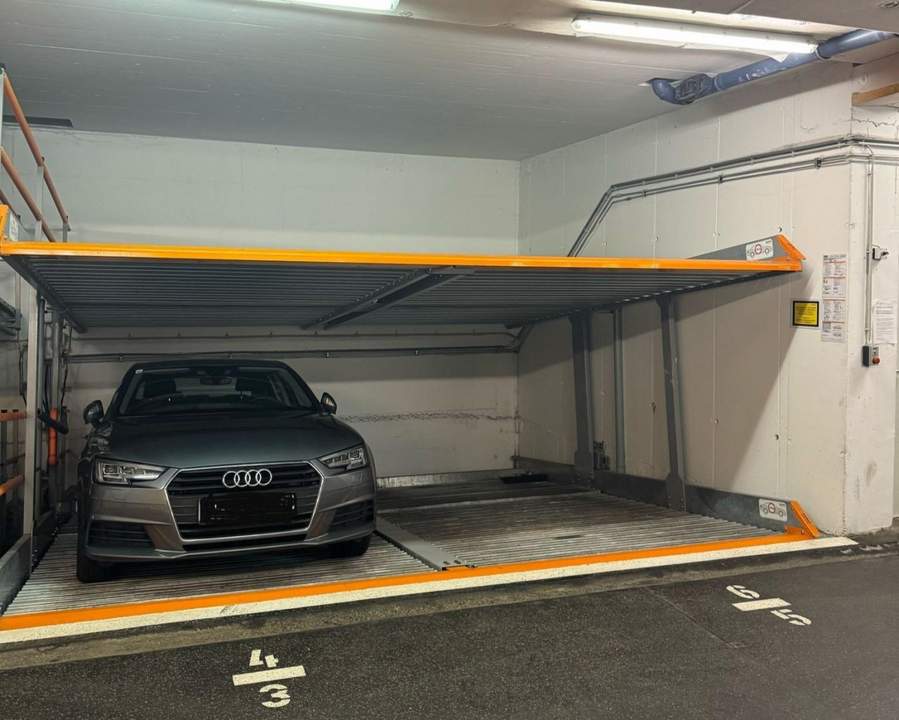 "Tiefgaragenstellplatz in der Lorystraße 2!"