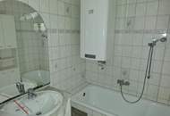 prompt Verfügbar!- Familien freundlich und 2 Min zum Einkauf/Bahnhof