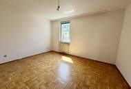 2 Zimmer + Parkplatz-Option: Stressfrei Wohnen.