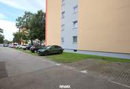 Einziehen und wohlfühlen – helle 2-Zimmer-Wohnung mit Loggia und Parkplatz