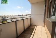 Geräumige Dachgeschosswohnung mit hochwertiger Ausstattung inkl. Klimaanlagen!