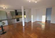 Gepflegte 2-Zimmer-Wohnung mit Sonnenbalkon und PKW-Abstellplatz