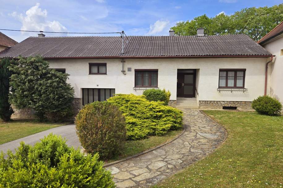 Zwei separate Wohneinheiten, Nebengebäude, Innenhof, vielfältige Nutzung, große Fläche, tolle Lage - 4.361 m² Bauland in Aspersdorf bei Hollabrunn, Haus-kauf, 795.000,€, 2020 Hollabrunn