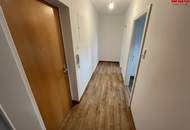 Sanierte Kleinwohnung mit Badewanne