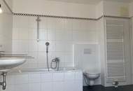 Sonnige 3-Zimmer DG-Wohnung mit Terrasse und inkl. Tiefgaragenstellplatz nahe U6/Burggasse!