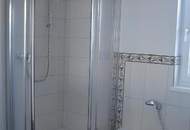 Sonnige 4 Zi-Dachgeschosswohnung mit Terrasse und Balkon!