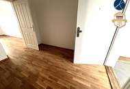 Lieber Erstbezug mit eigenem Balkon über den Gang