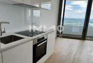 Leben im 40. Stock! Erstbezug Studio Apartment inkl. Doorman, Gym, Sauna, Pool, Bar, Eventlounge