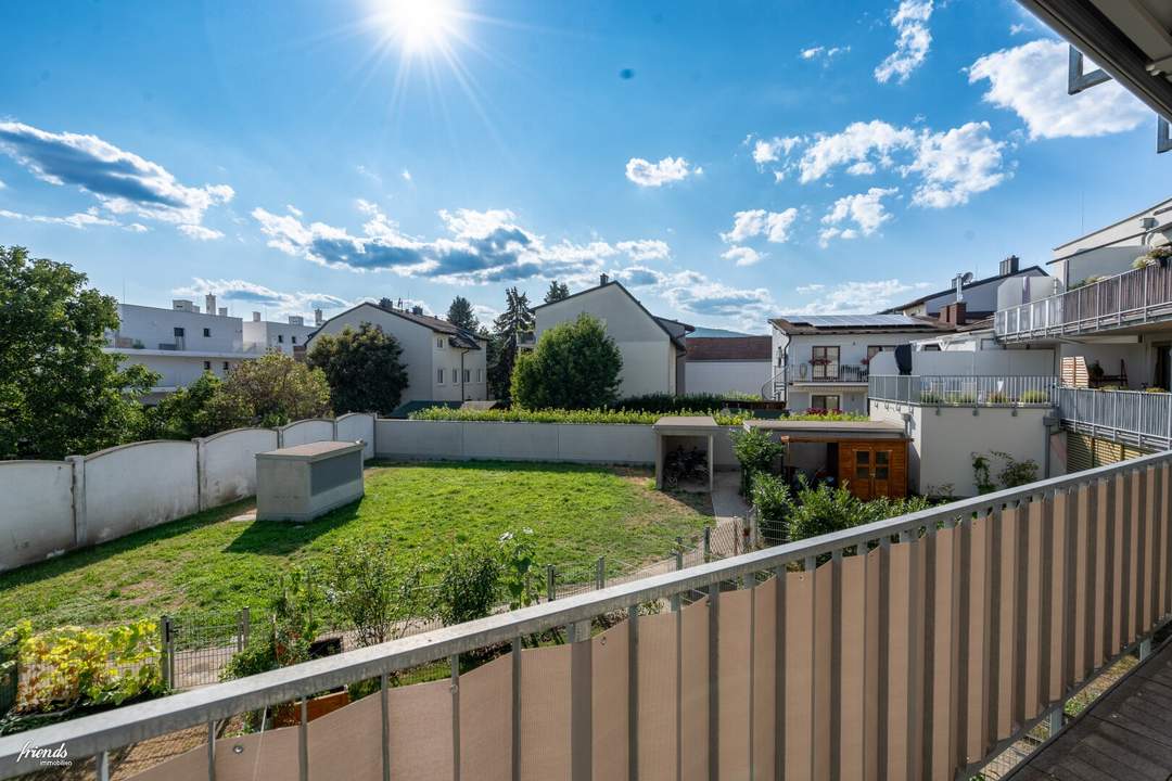 MIETKAUF - helle 2-Zimmer Balkon-Wohnung!