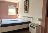 Dein Wohnglück im Grünen! Familienwohnhaus mit Vollkeller, riesengroßer Garten und ca 5km zum See!