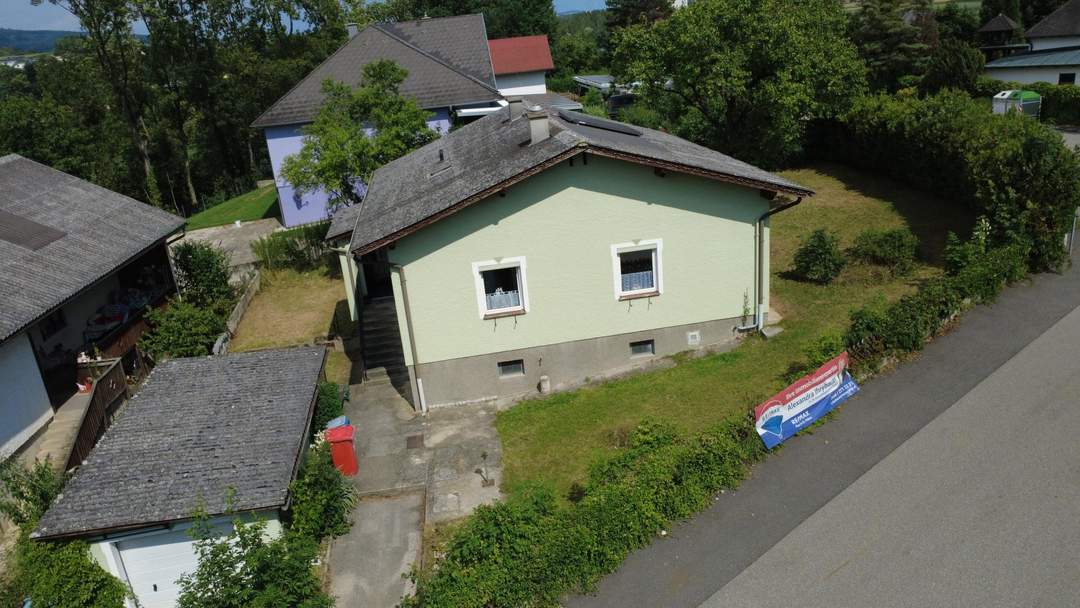 Charmantes Einfamilienhaus in ruhiger Grünlage – innen renoviert und bezugsbereit