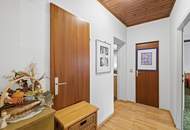 Liegenschaft mit mehreren Nebengebäuden und drei Weinkellern sowie ca. 1.271 m² Grund!