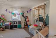 Großzügiges Wohnhaus mit Pool