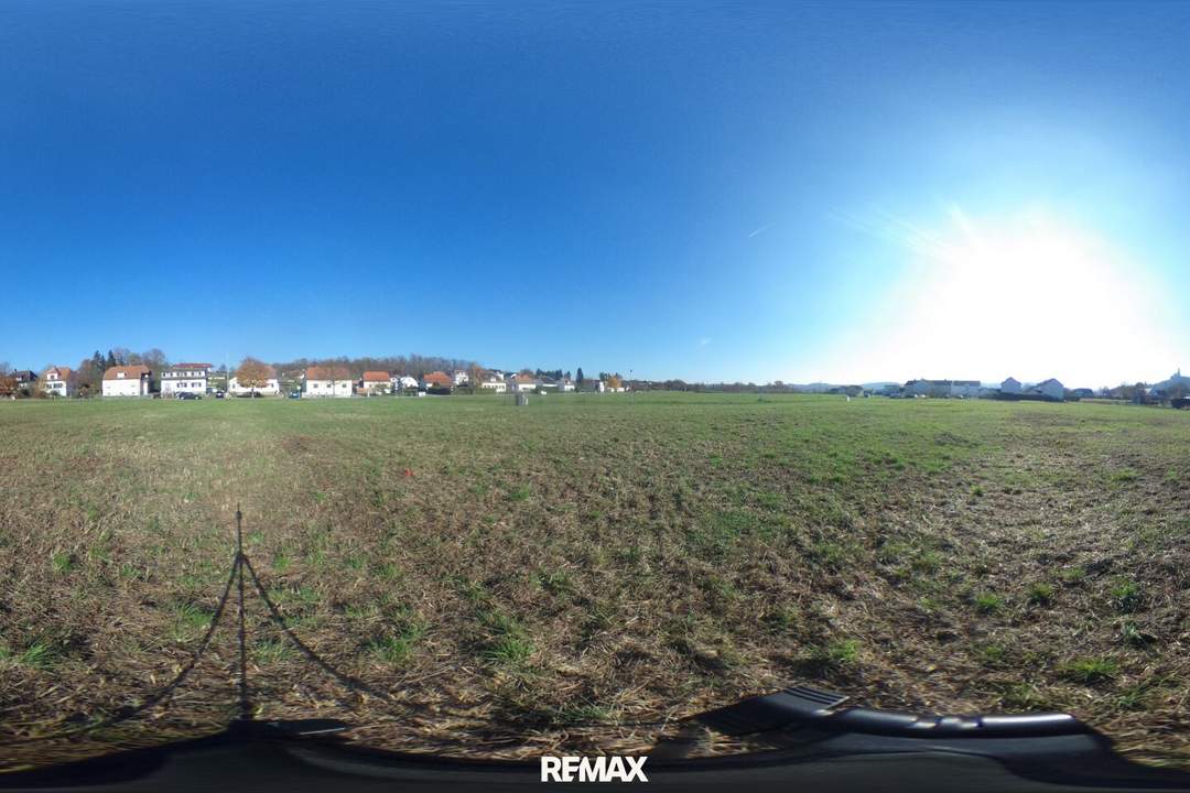 Großes Baugrundstück (ca. 1 ha) in Güssinger Ortsrandlage!