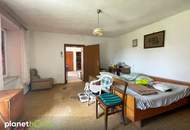 Sanierungsbedürftiges Landhaus in bäuerlicher Lage