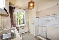 Renovierungsbedürftig mit Loggia und toller Anbindung in thermisch saniertem Gebäude