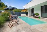 WOHNEN WIE IM EIGENEN HAUS: Gartentraum mit Pool in Grünruhelage