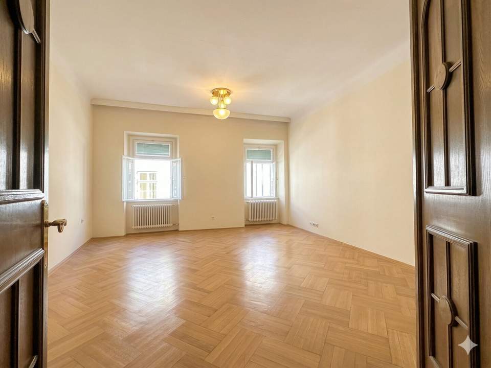Historisches Stadthaus mit Entwicklungspotenzial in Nußdorf | vielseitige Nutzungsmöglichkeiten | Rohdachboden mit Ausbaupotenzial | Gewölbekeller