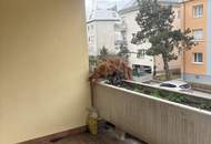 2 Zimmerwohnung, Küche getrennt und Balkon