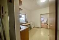 Renovierungsbedürftiges Einfamilienhaus mit großem Grundstück in Unterstorcha – Nähe Feldbach!