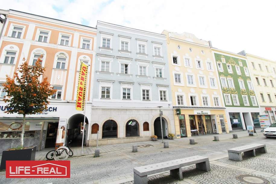 Exklusives Geschäftslokal in bester Lage: Historisches Ambiente im Herzen von Ried, Gewerbeobjekt-miete, 1.980,00,€, 4910 Ried im Innkreis
