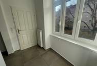 HELLE 2 Zimmer Wohnung - in RUHIGER und ZENTRALER LAGE