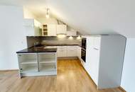 Wohnen im Zentrum von Baden: DG-Wohnung mit Balkon und Stellplatz im Innenhof