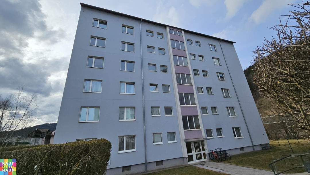 3 Zimmer Genossenschaftswohnung- Erstbezug nach Sanierung - neben Fröschnitzbach und Bahnanlage