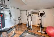 Viel Platz in beliebter Wohngegend, der Attersee nicht weit und riesiger Traumgarten!