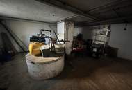 Haus in Grünruhelage mit offener Terrasse, Balkon und Garage