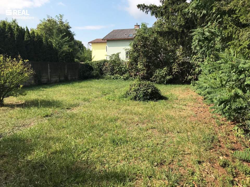 Großes Grundstück mit Altbestand im Herzen von Stockerau