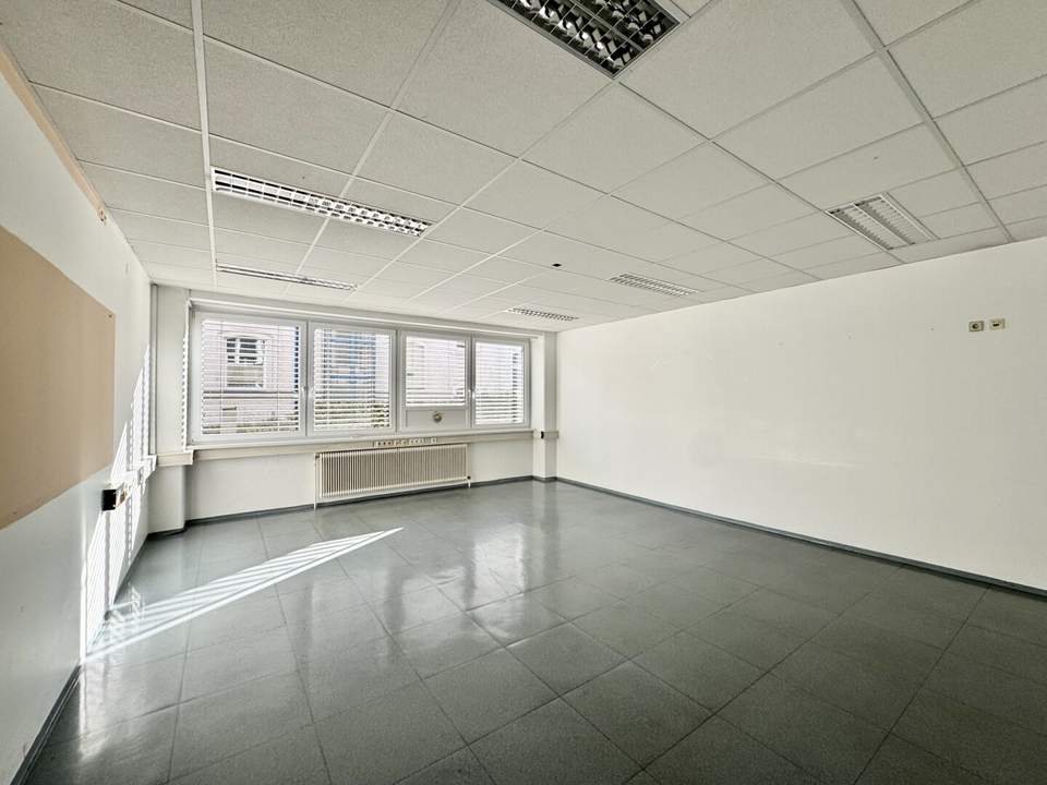 Gesamte 1. Etage in Bürogebäude bei U4 und U6! Vielfältige Möglichkeiten - Seminare, Kanzlei, Ordination, Studio uvm!