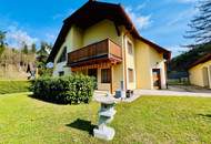 Schönes Einfamilienhaus mit großzügigem Grundstück und Nebengebäude