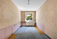 4-Zimmer-Wohnung mit Balkon und KFZ Stellplatz/sanierungsbedürftig/Bieterverfahren