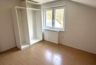 ***Gemütlich wohnen! DG-Wohnung mit Terrasse im Garten - Nahe Pleschingersee***