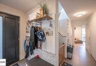 traumhafte Doppelhaushälfte mit Grünblick - PV, Wärmepumpe und Klimaanlage - Videobesichtigung online!