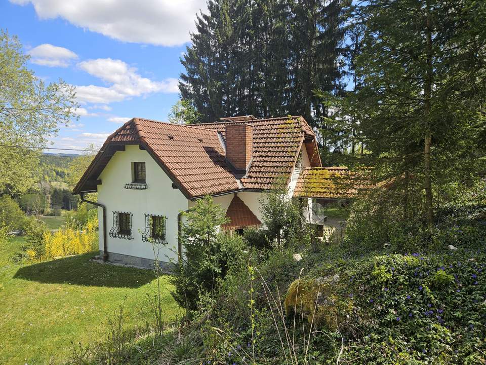 Sternchenbau (ausgewiesene Baufläche) in ruhiger, idyllischer Lage am Waldrand